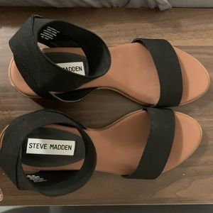 Loe Sandals